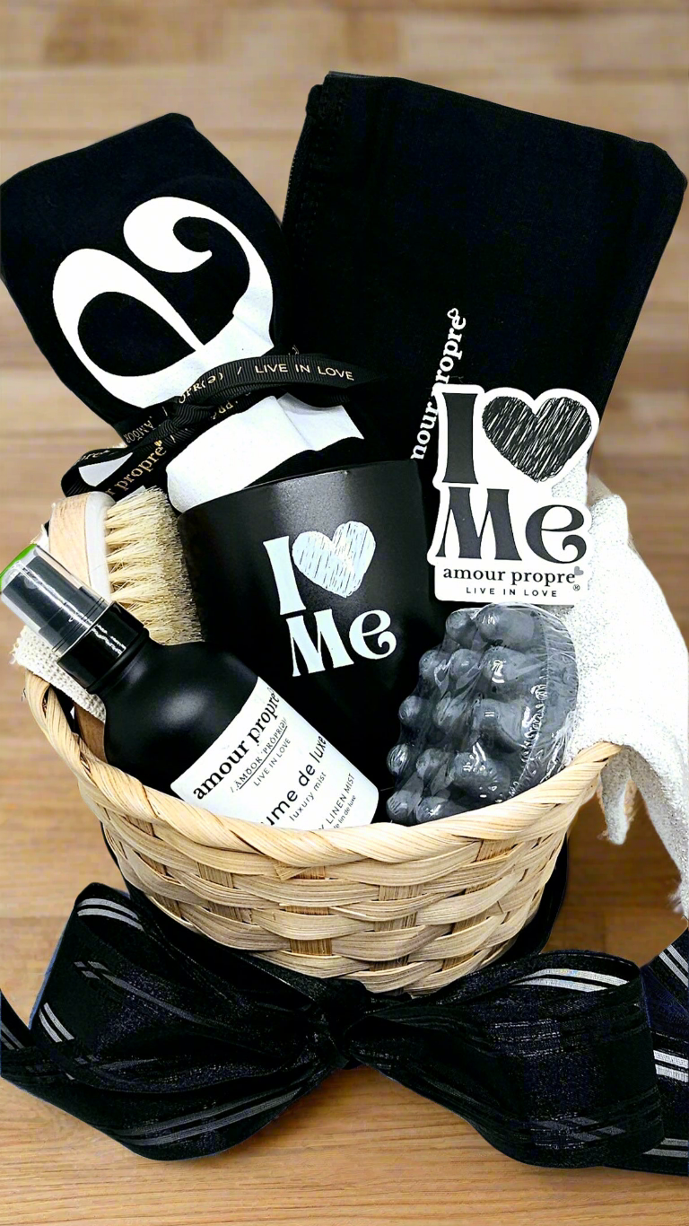 I❤️Me T-Shirt Gift Box – Self-Love Apparel & Gift Set Self-Love Inspired T-Shirt Gift Box – Perfect for Any Occasion I❤️Me Gift Box – Stylish Tee & Empowering Self-Care Bundle Premium I❤️Me T-Shirt Gift Set – Wear Your Confidence Empowering Self-Love T-Sh